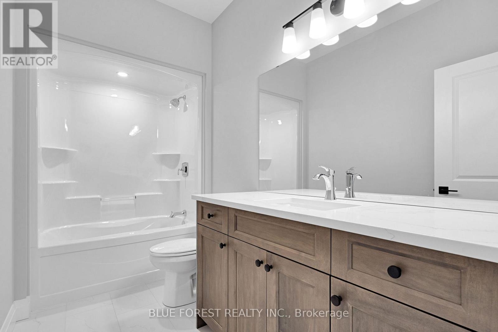 147 Shirley Street, Thames Centre, Ontario  N0M 2P0 - Photo 16 - X12348199