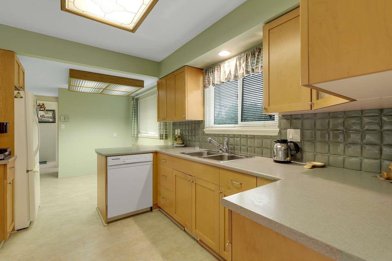 15115 Eagle Place, Surrey, British Columbia  V3R 4W3 - Photo 13 - R3041863