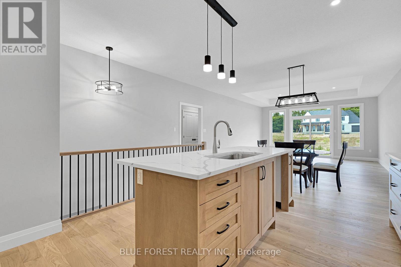 147 Shirley Street, Thames Centre, Ontario  N0M 2P0 - Photo 6 - X12348199