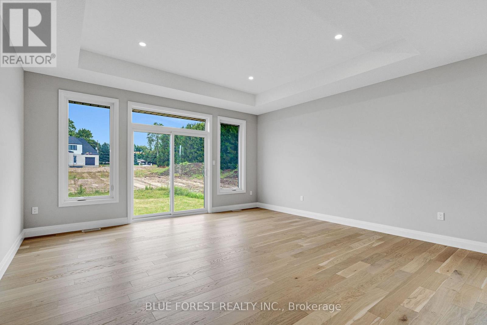 147 Shirley Street, Thames Centre, Ontario  N0M 2P0 - Photo 9 - X12348199