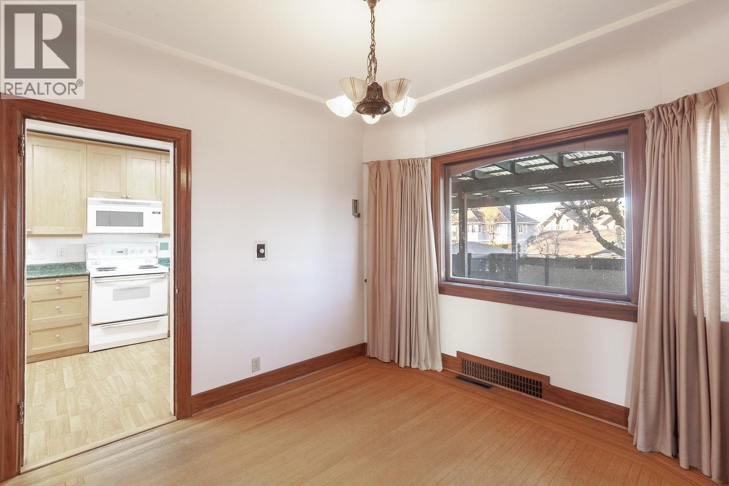 2805 W 30th Avenue, Vancouver, British Columbia  V6L 1Z1 - Photo 12 - R3040692
