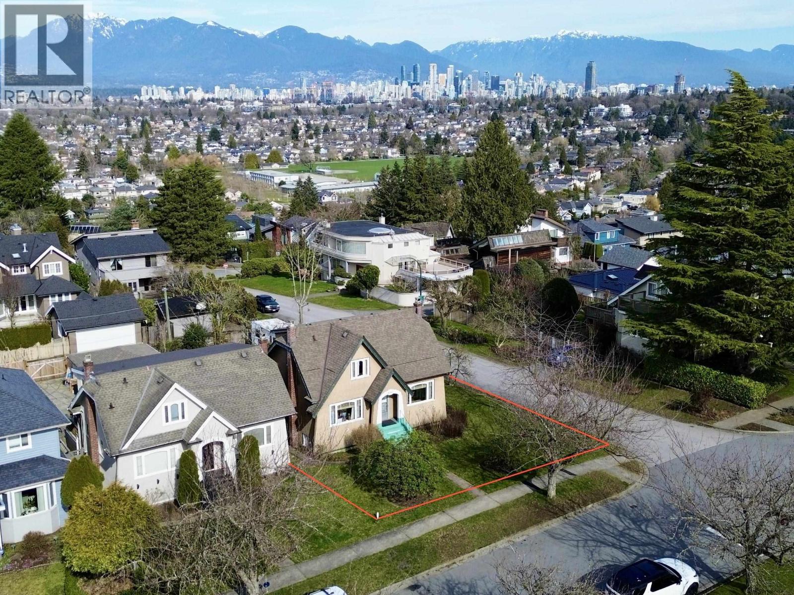 2805 W 30th Avenue, Vancouver, British Columbia  V6L 1Z1 - Photo 1 - R3040692