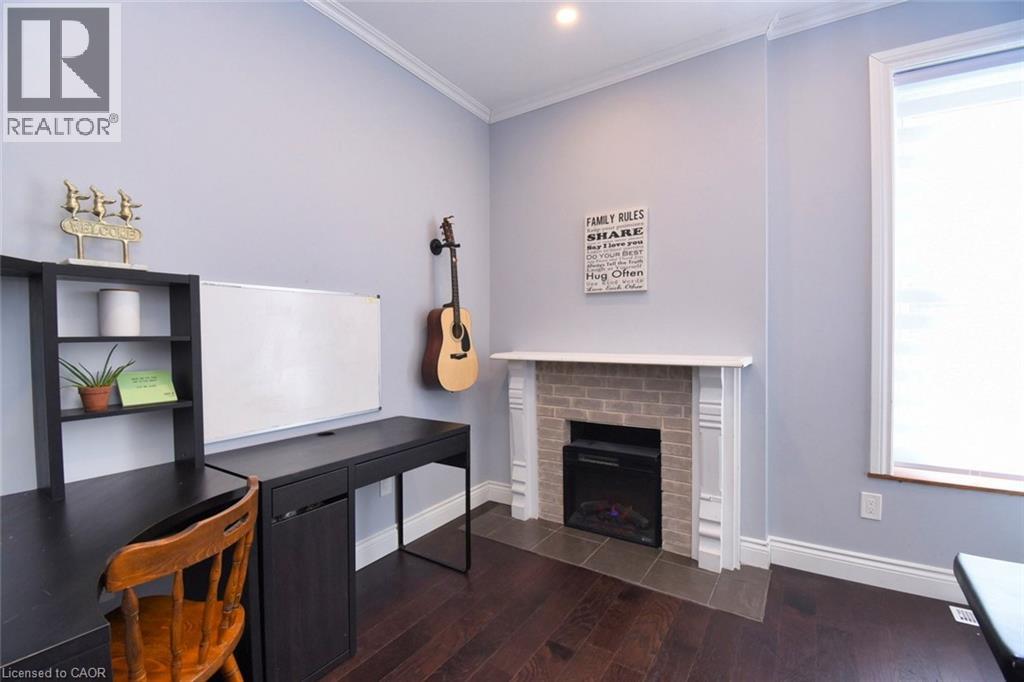 111 Drummond Street, Brantford, Ontario  N3S 5Z9 - Photo 12 - 40768804