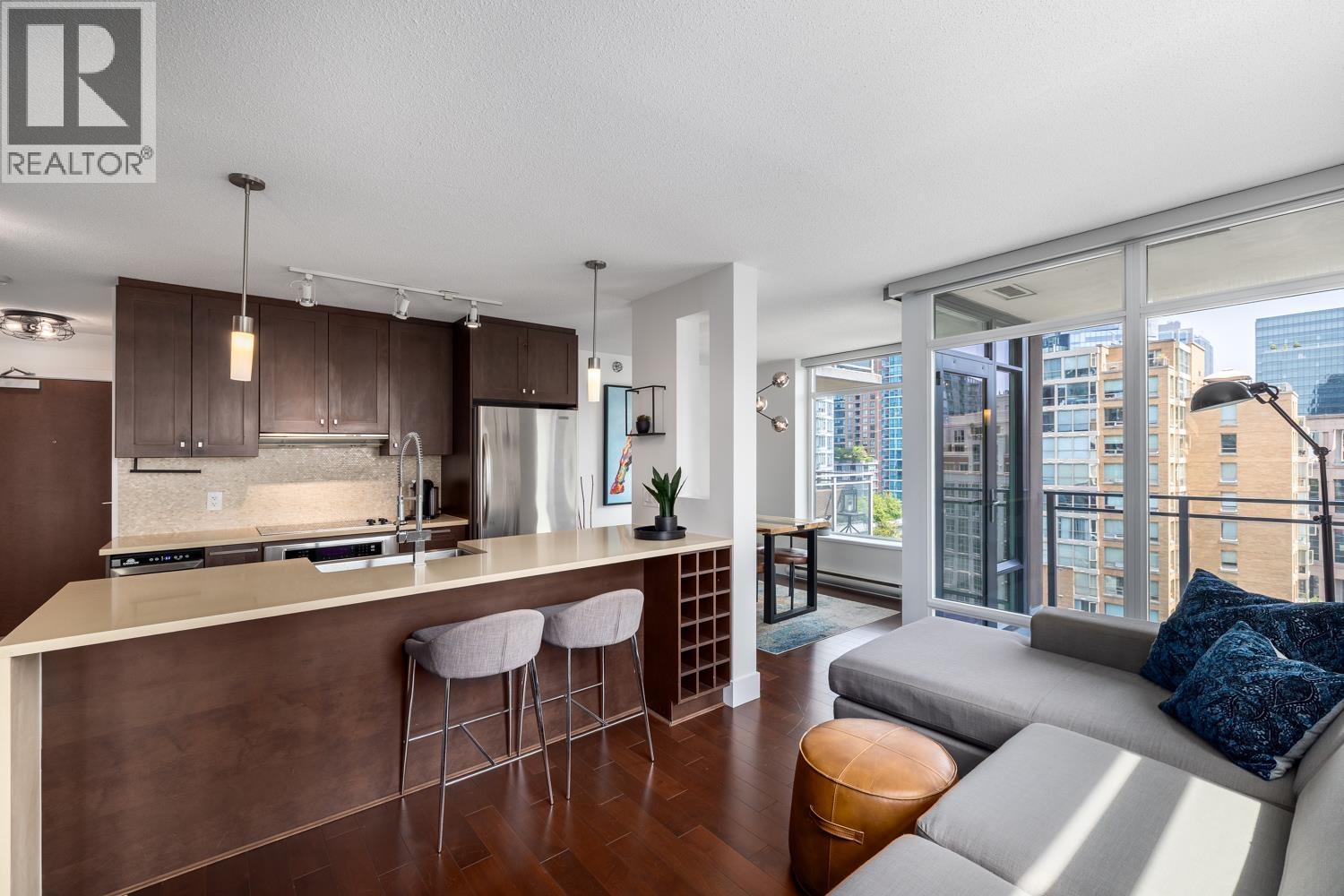 1606 888 Homer Street, Vancouver, British Columbia  V6B 0H7 - Photo 2 - R3022473