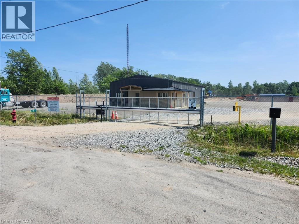 75 Udine Avenue, Welland, Ontario  L3B 5N7 - Photo 2 - 40767406