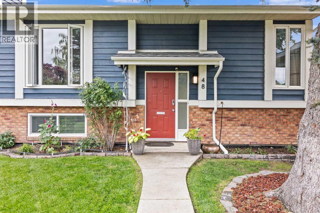 48 Shawcliffe Place Sw, Calgary, Alberta  T2Y 1H5 - Photo 9 - A2249230