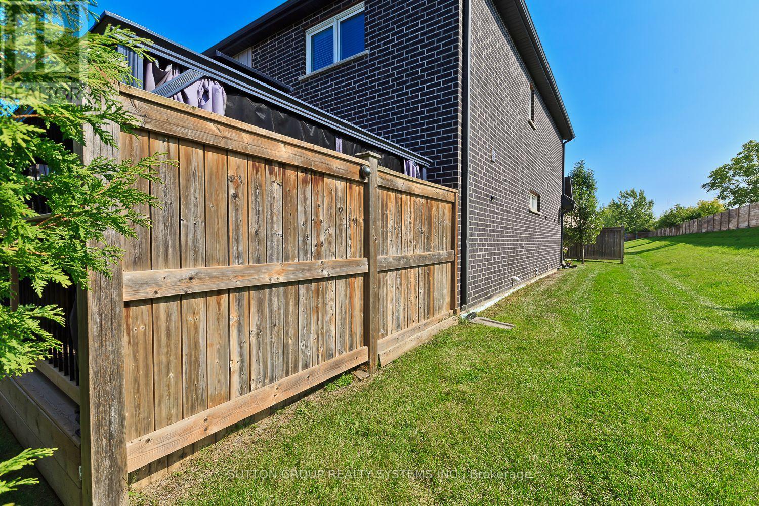 50 - 7768 Ascot Circle, Niagara Falls, Ontario  L2H 3P9 - Photo 37 - X12386434