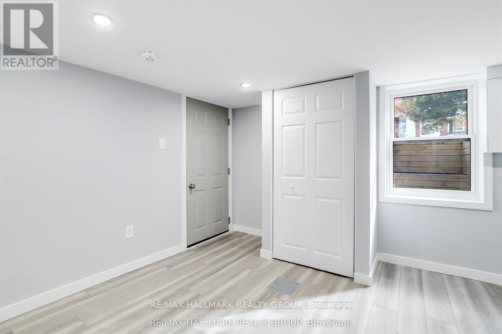 B - 15 Marier Avenue, Ottawa, Ontario  K1L 5S6 - Photo 12 - X12397442