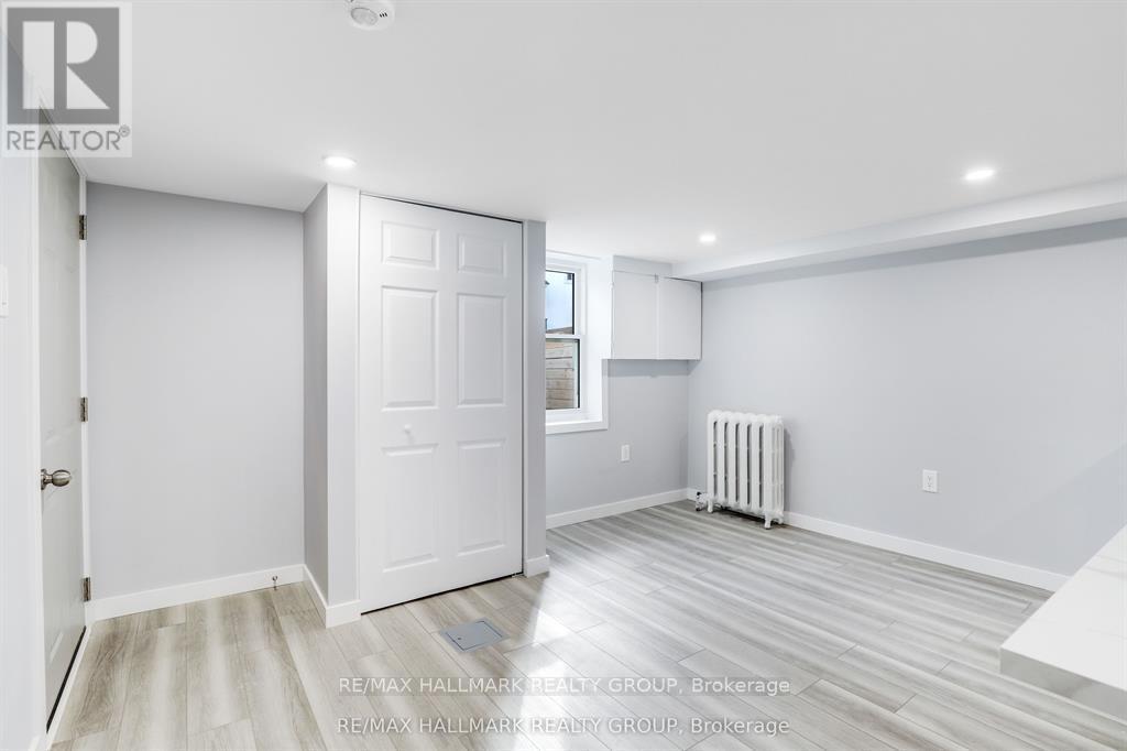 B - 15 Marier Avenue, Ottawa, Ontario  K1L 5S6 - Photo 13 - X12397442