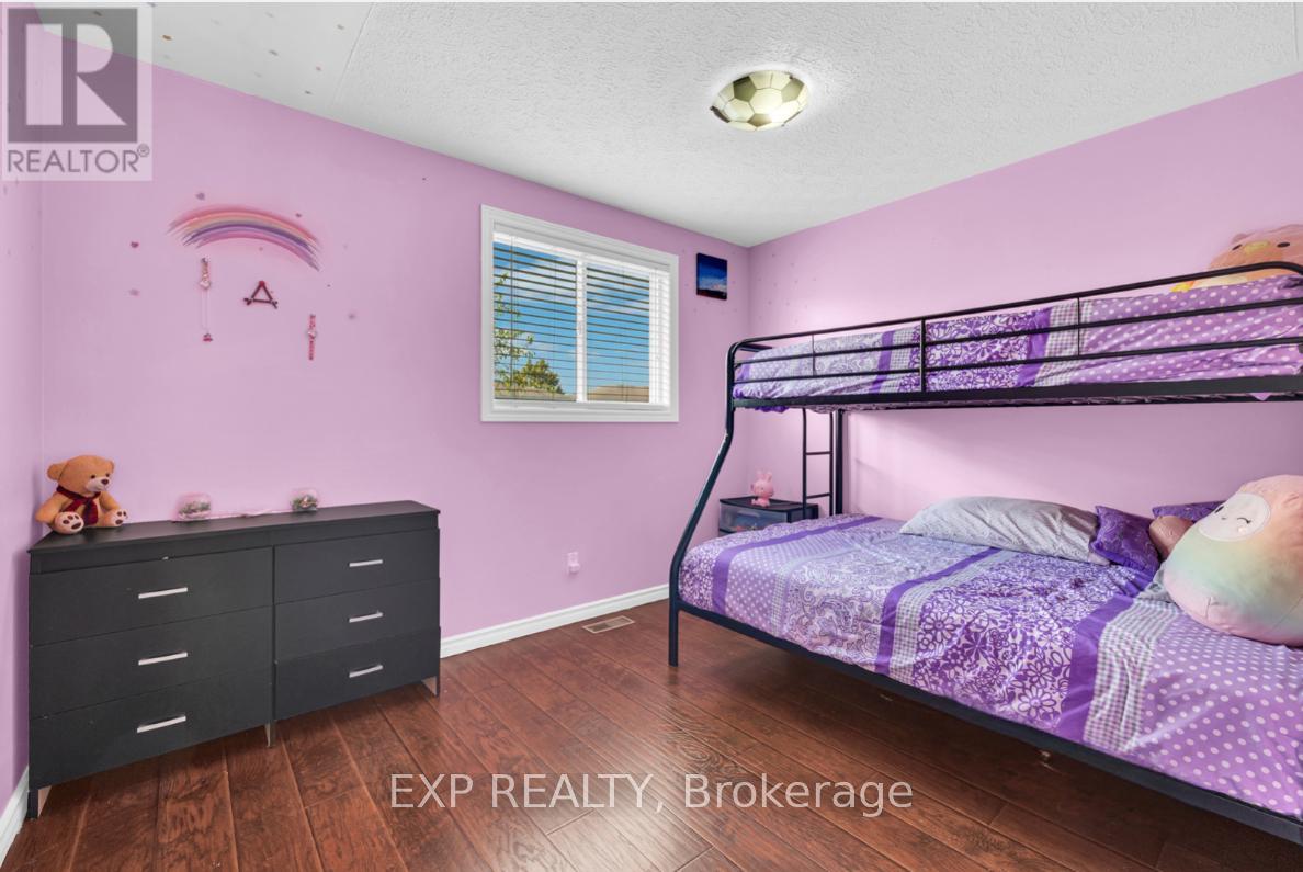 3413 Caribou Crescent, Windsor, Ontario  N8W 5T5 - Photo 12 - X12397453