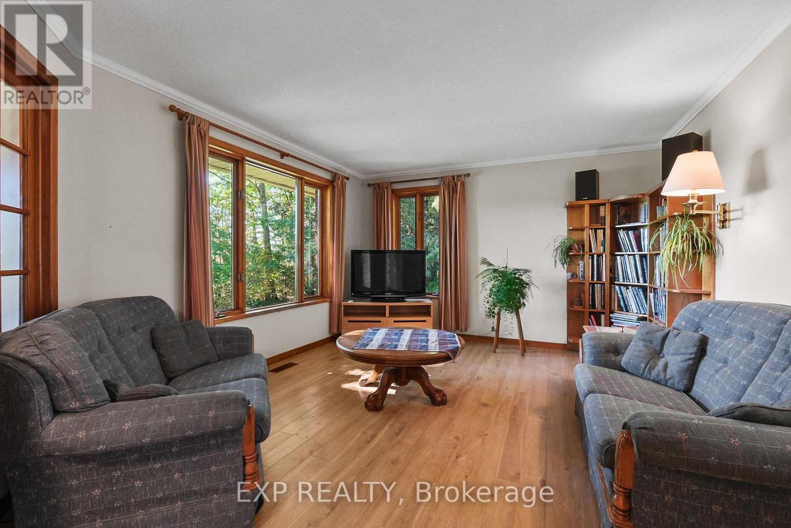 9185 Ray Wilson Road, Ottawa, Ontario  K0A 2P0 - Photo 6 - X12397488