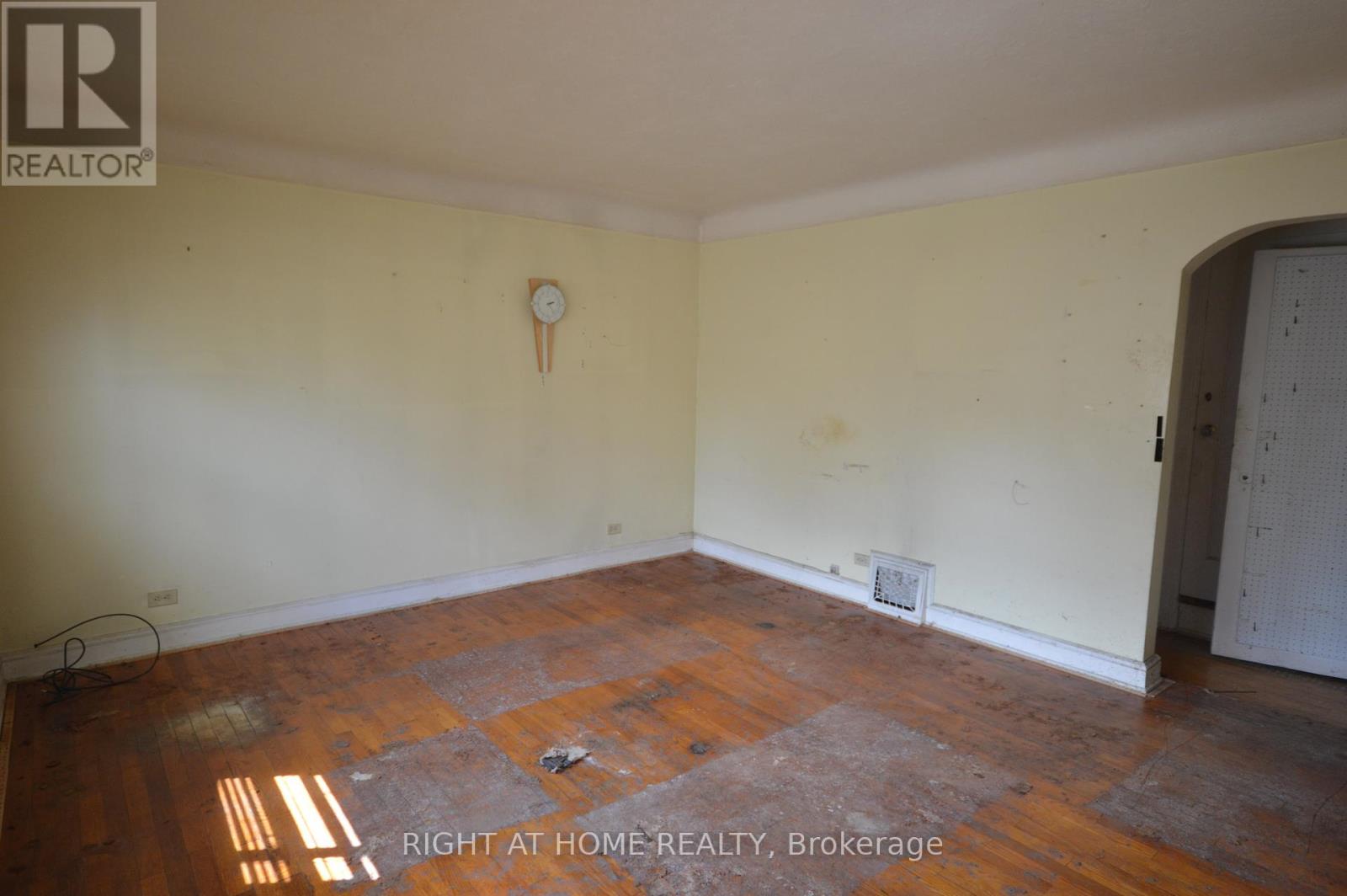 Property at 1241 COLLINS AVENUE image 5