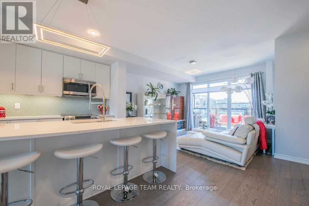 1448 Hemlock Road, Ottawa, Ontario  K1K 4Z8 - Photo 5 - X12397530