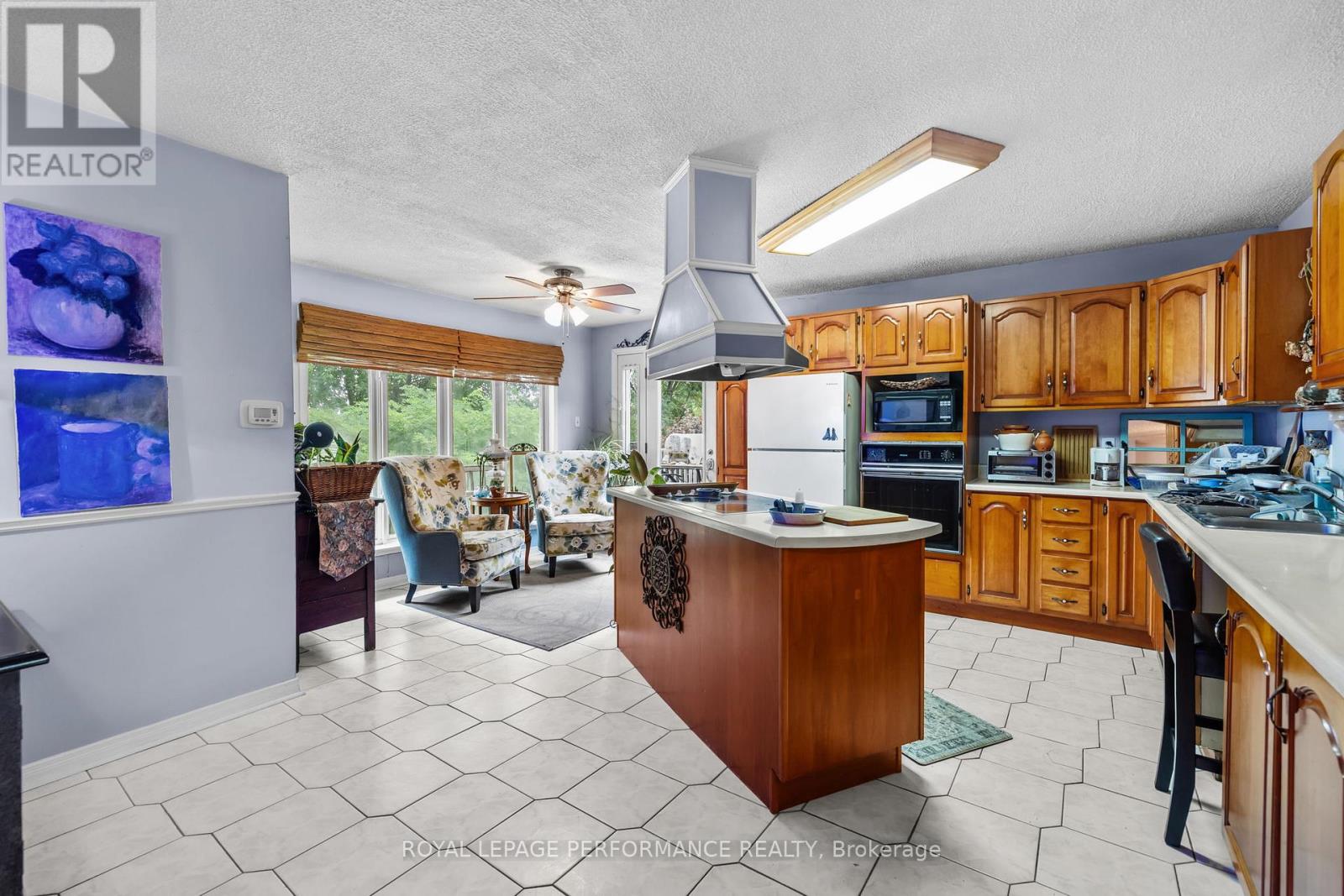 721 St Thomas Road, Russell, Ontario  K0A 1W0 - Photo 8 - X12397543