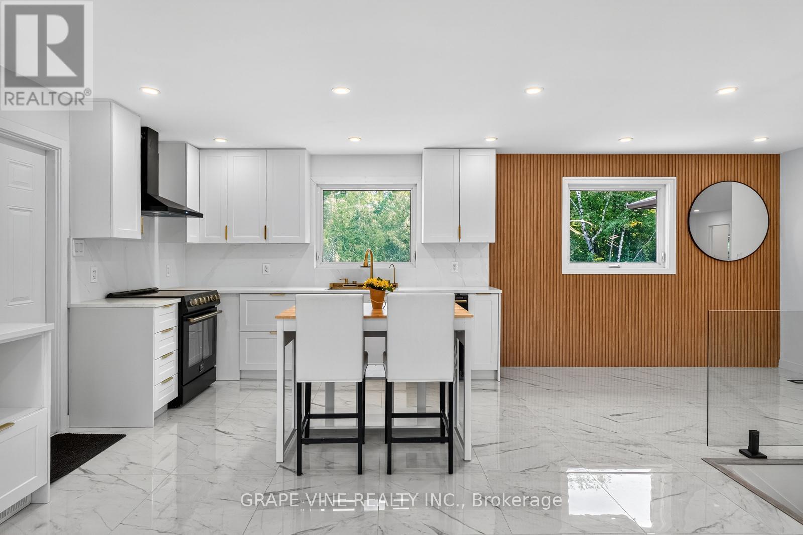 135 Manion Road, Ottawa, Ontario  K0A 1L0 - Photo 9 - X12397558