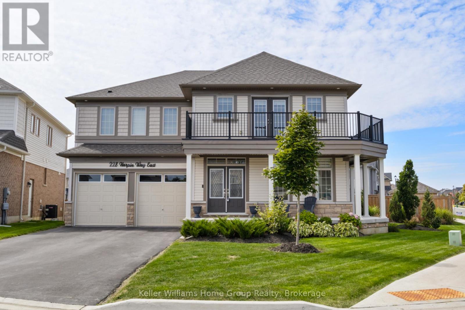 228 HARPIN WAY E, Centre Wellington, Ontario