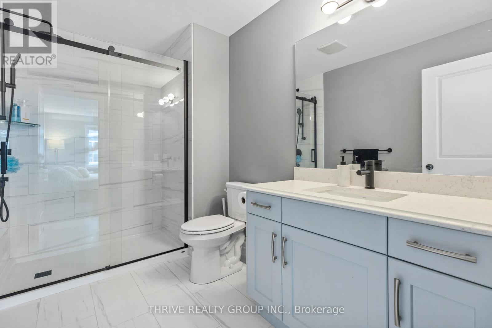 102 Phibbs Street, Lambton Shores, Ontario  N0N 1J0 - Photo 18 - X12397472