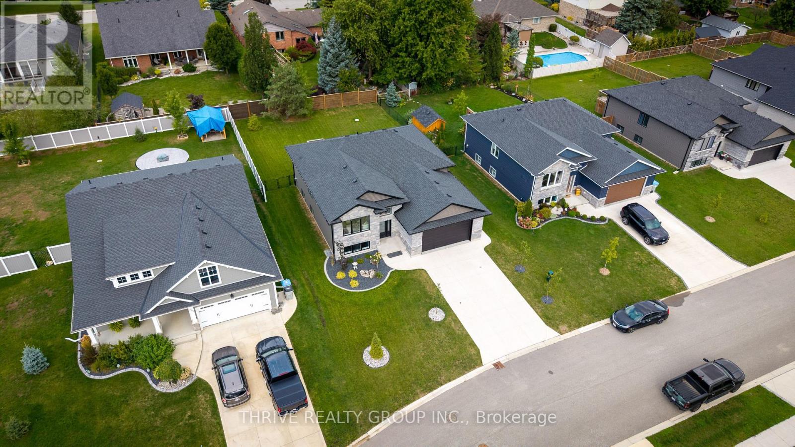 102 Phibbs Street, Lambton Shores, Ontario  N0N 1J0 - Photo 34 - X12397472