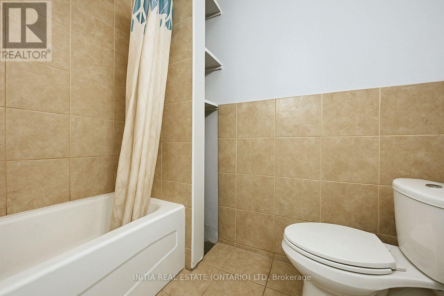 150 College Avenue N, Sarnia, Ontario  N7T 6B3 - Photo 15 - X12397535