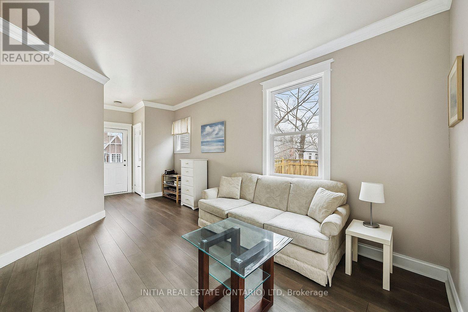150 College Avenue N, Sarnia, Ontario  N7T 6B3 - Photo 6 - X12397535
