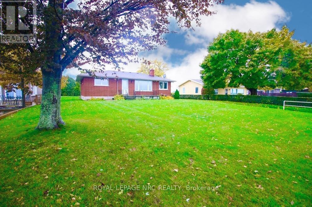 8 Firelane 2b, Niagara-On-The-Lake, Ontario  L0S 1J0 - Photo 3 - X12397560