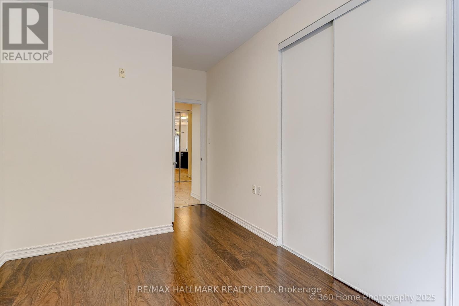 105 - 872 Sheppard Avenue W, Toronto, Ontario  M3H 5V5 - Photo 12 - C12397392