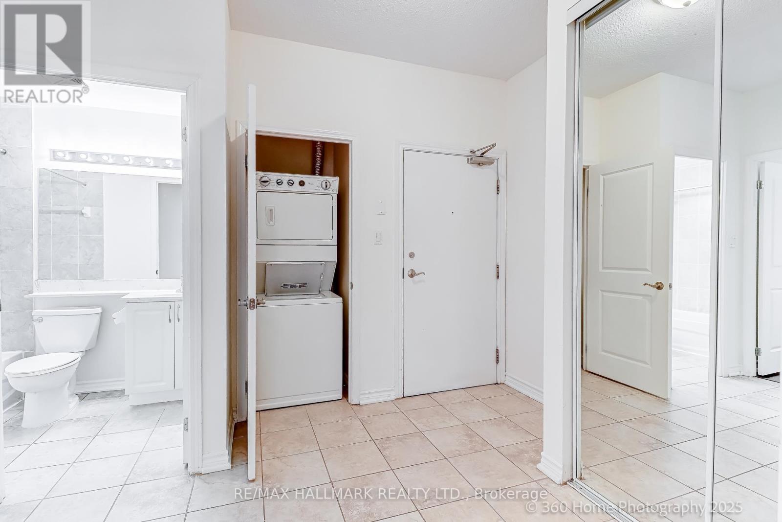 105 - 872 Sheppard Avenue W, Toronto, Ontario  M3H 5V5 - Photo 17 - C12397392