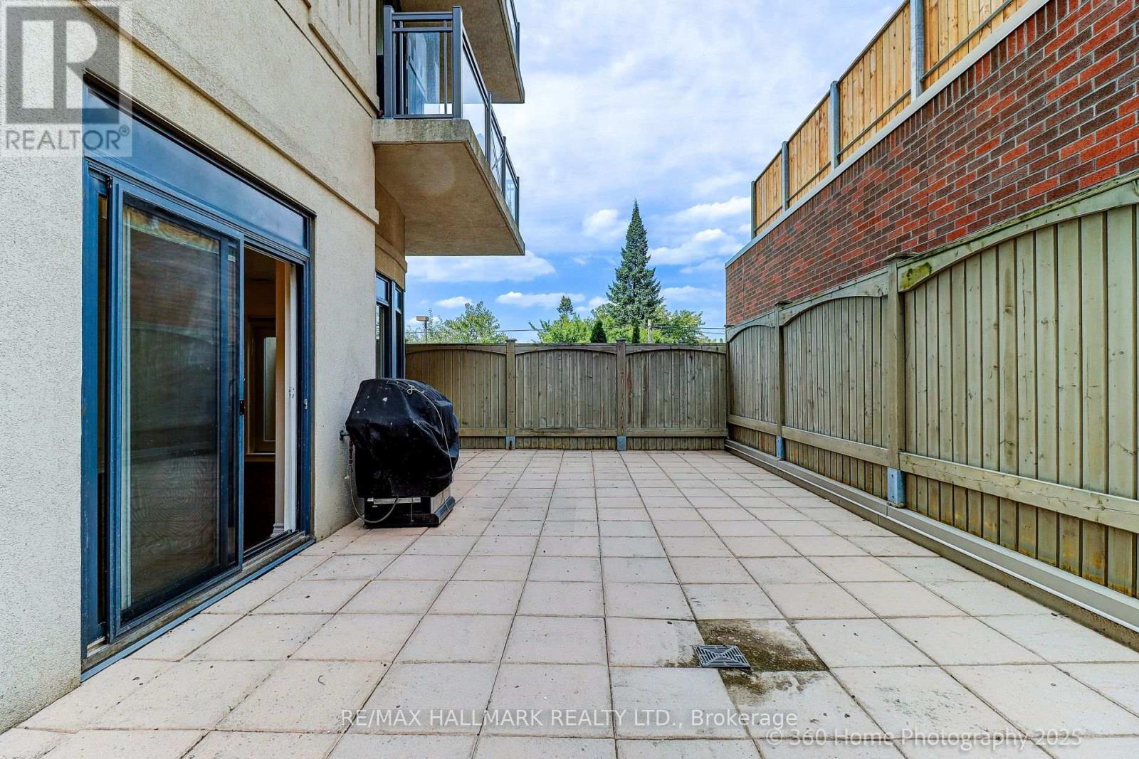 105 - 872 Sheppard Avenue W, Toronto, Ontario  M3H 5V5 - Photo 2 - C12397392