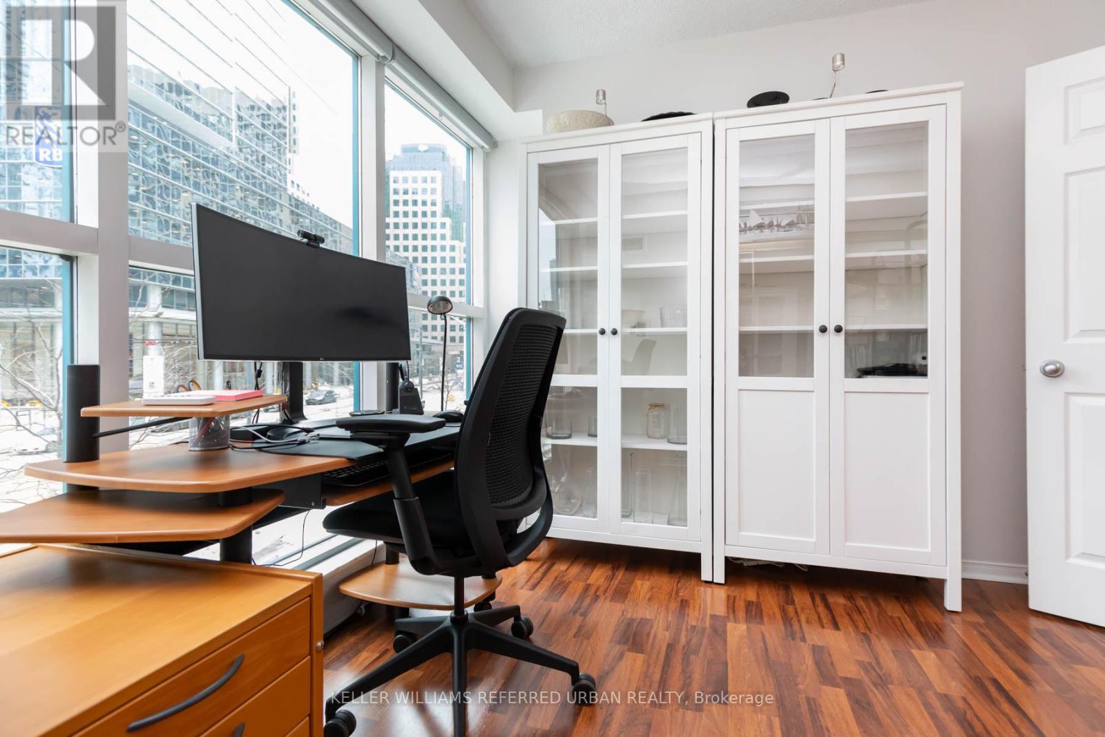 302 - 77 Harbour Square, Toronto, Ontario  M5J 2S2 - Photo 23 - C12397415
