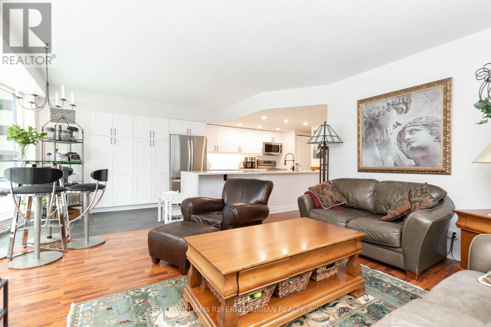 302 - 77 Harbour Square, Toronto, Ontario  M5J 2S2 - Photo 3 - C12397415