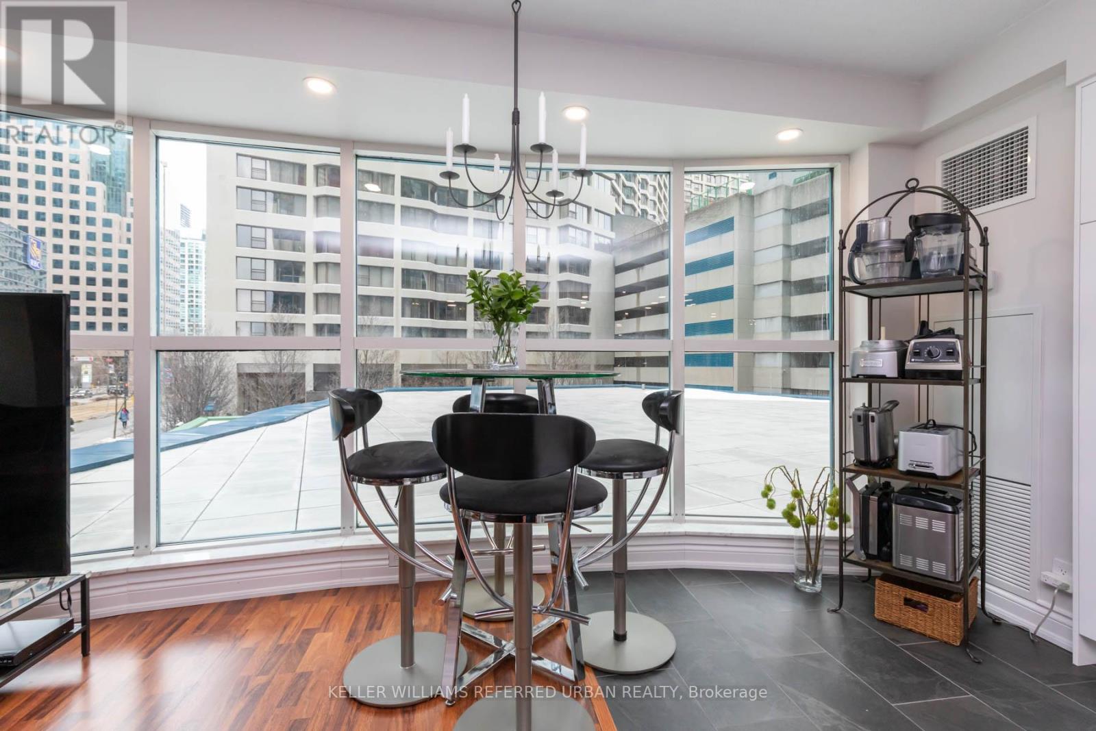 302 - 77 Harbour Square, Toronto, Ontario  M5J 2S2 - Photo 6 - C12397415