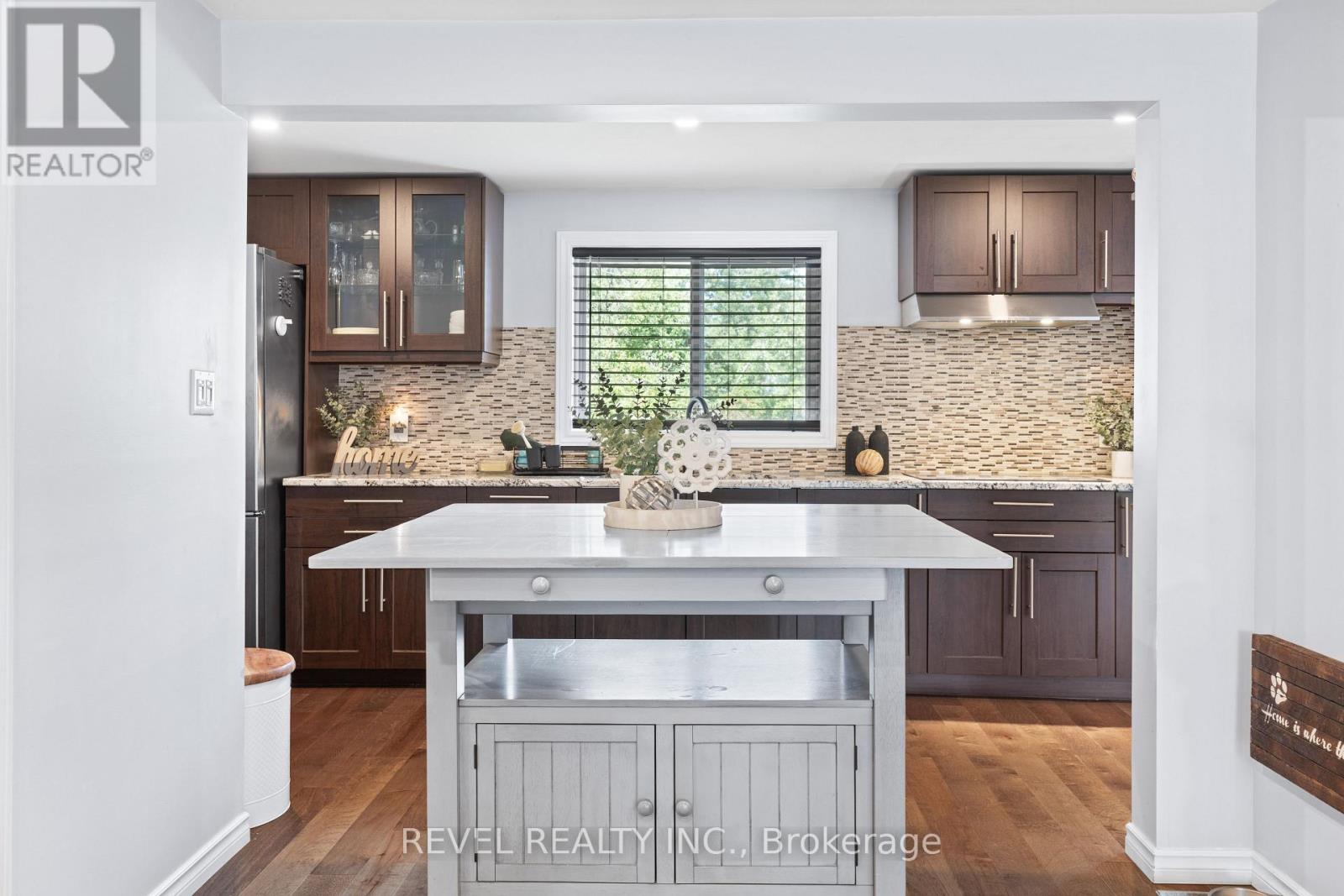 411 Long Beach Road, Kawartha Lakes, Ontario  K0M 1G0 - Photo 15 - X12396734