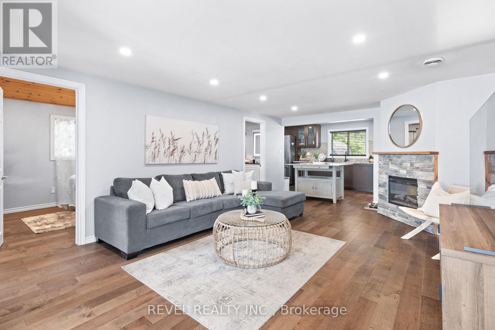 411 Long Beach Road, Kawartha Lakes, Ontario  K0M 1G0 - Photo 7 - X12396734