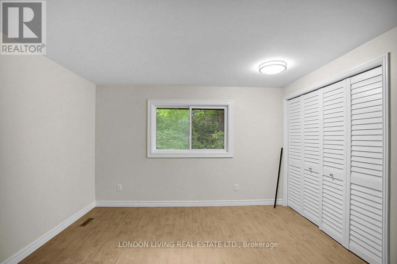 87 Essex Street, London North, Ontario  N6G 1B4 - Photo 8 - X12336621