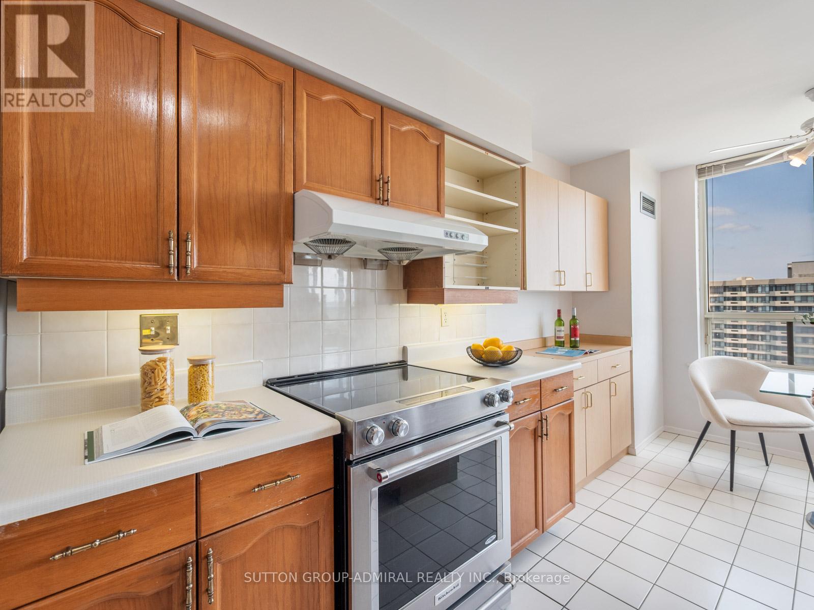 1904 - 175 Bamburgh Circle, Toronto, Ontario  M1W 3X8 - Photo 10 - E12397420