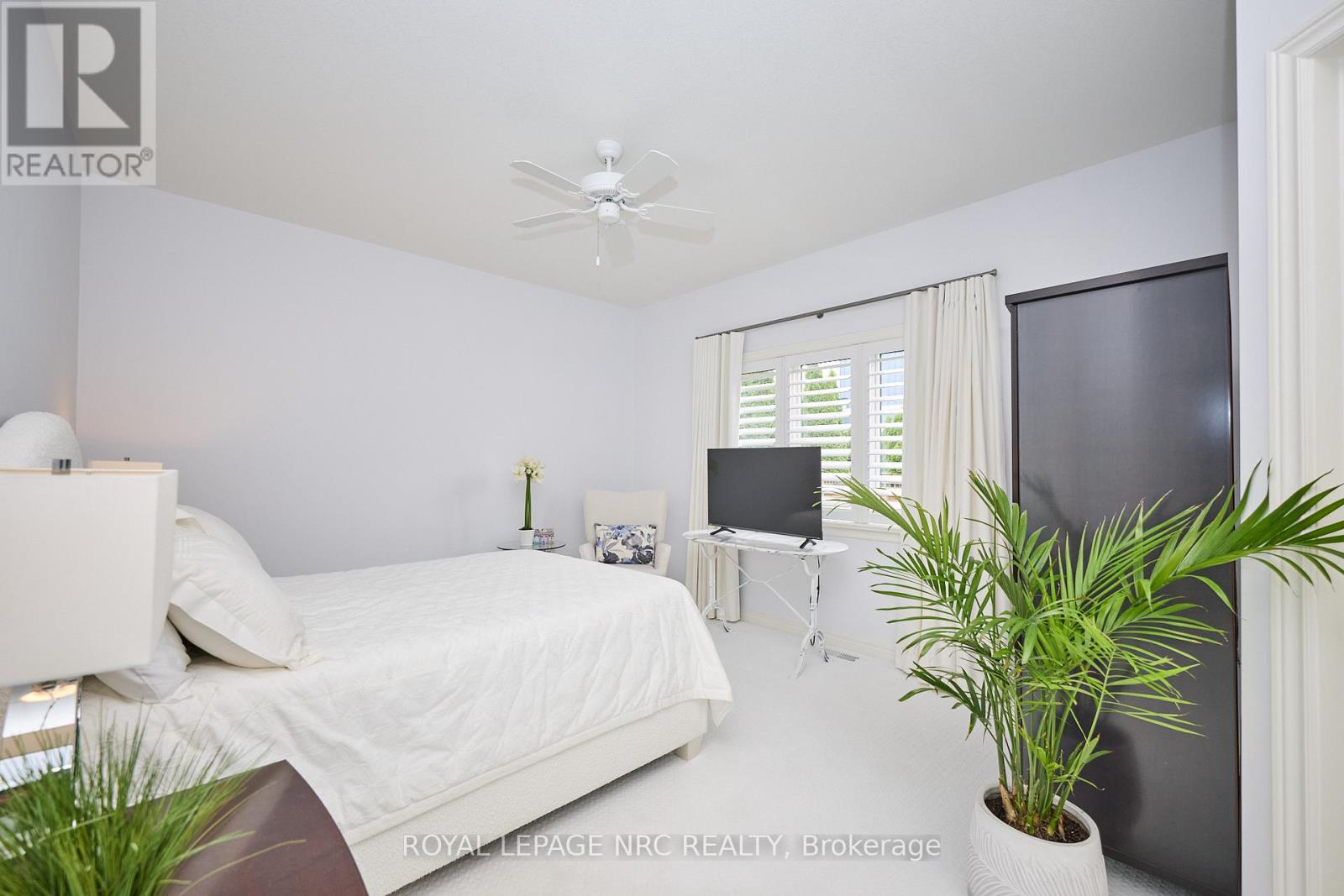 15 Copper Beech Boulevard, Niagara-On-The-Lake, Ontario  L0S 1J0 - Photo 16 - X12359068