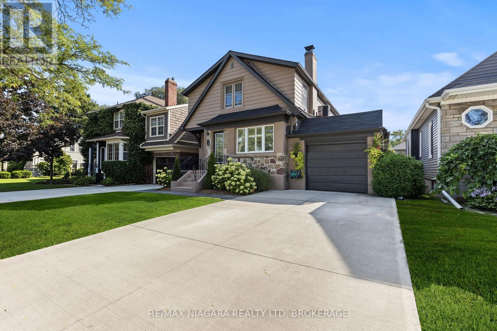 123 South Drive, St. Catharines (Old Glenridge), Ontario  L2R 4W1 - Photo 2 - X12396585