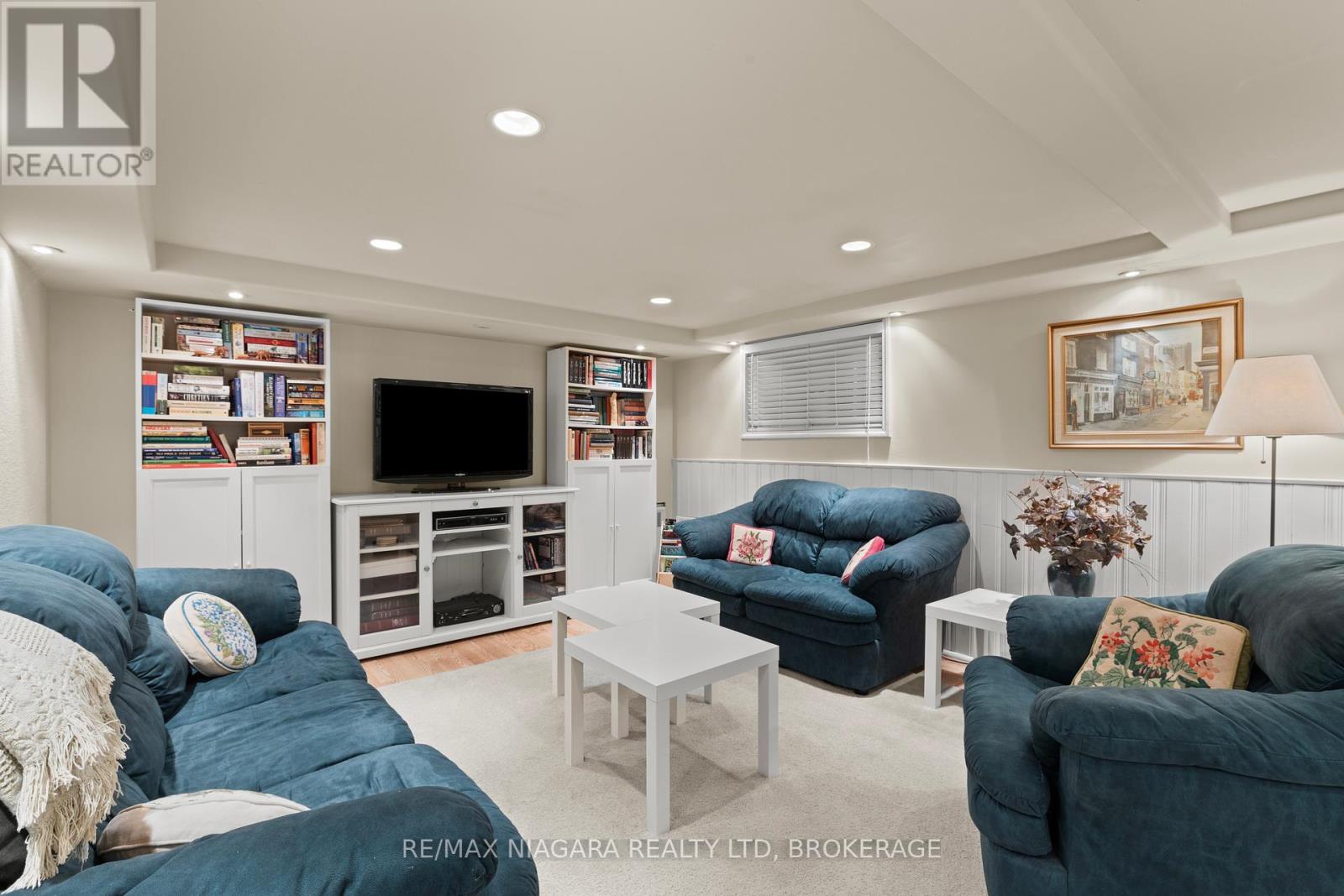 123 South Drive, St. Catharines (Old Glenridge), Ontario  L2R 4W1 - Photo 28 - X12396585