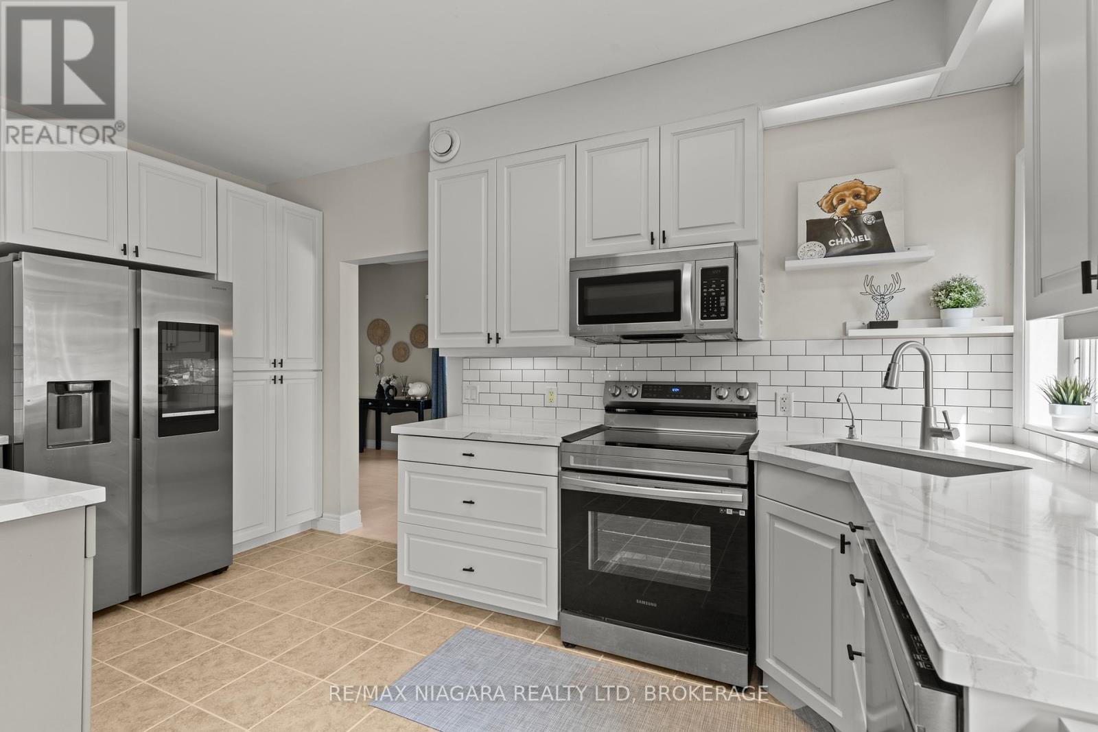 25 Bianca Drive, Niagara-On-The-Lake (Virgil), Ontario  L0S 1T0 - Photo 11 - X12396620