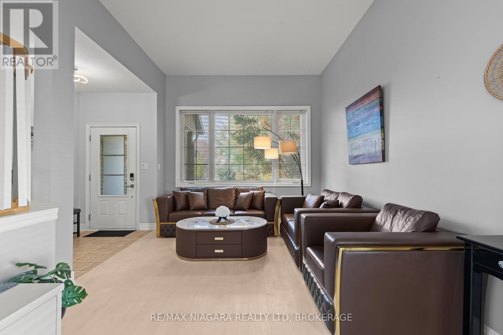 25 Bianca Drive, Niagara-On-The-Lake (Virgil), Ontario  L0S 1T0 - Photo 6 - X12396620
