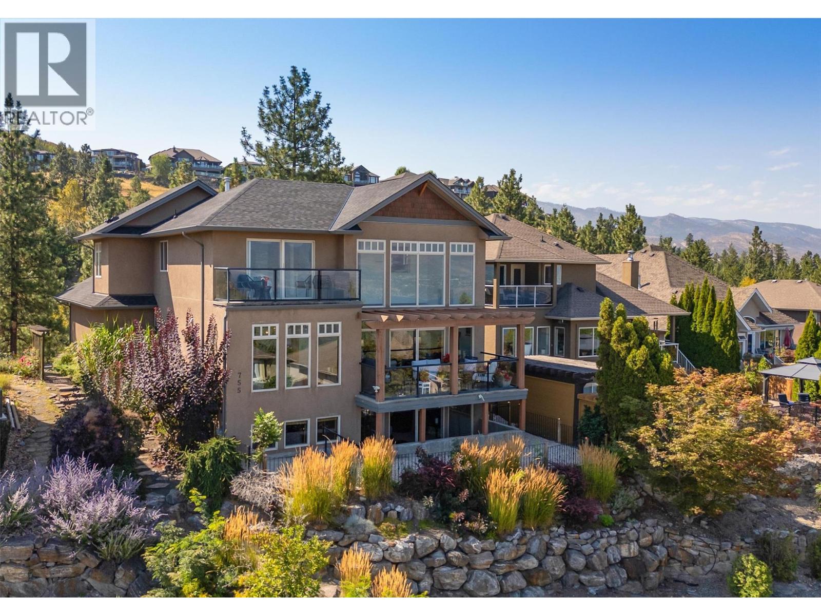 755 South Crest Drive Kelowna Photo 3