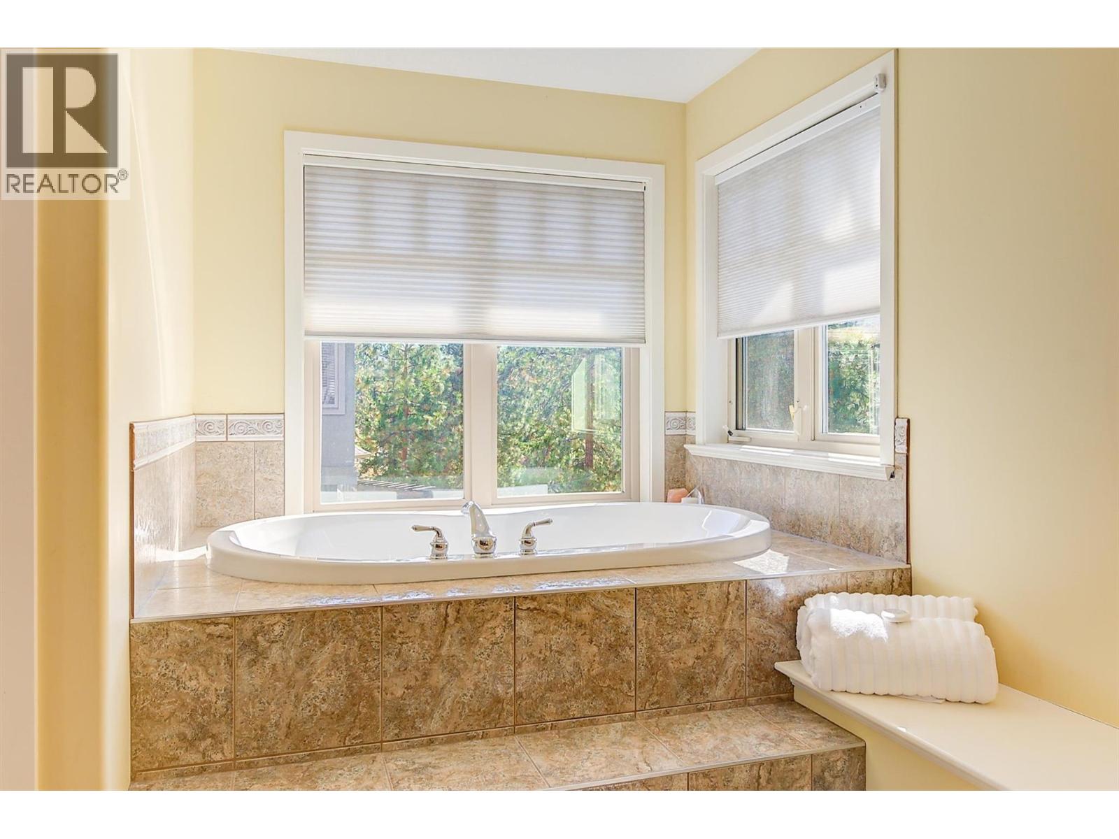755 South Crest Drive Kelowna Photo 54