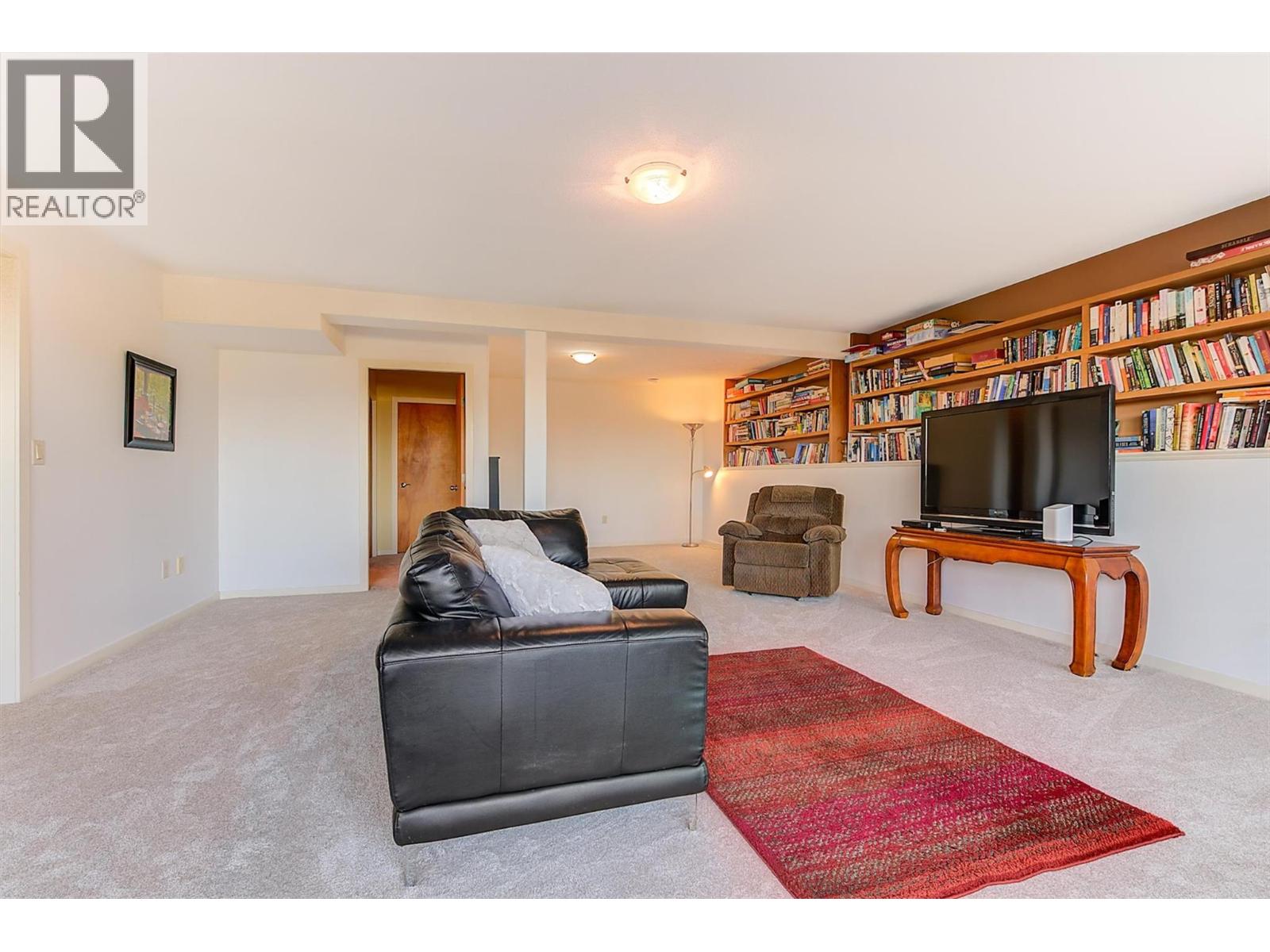 755 South Crest Drive Kelowna Photo 68