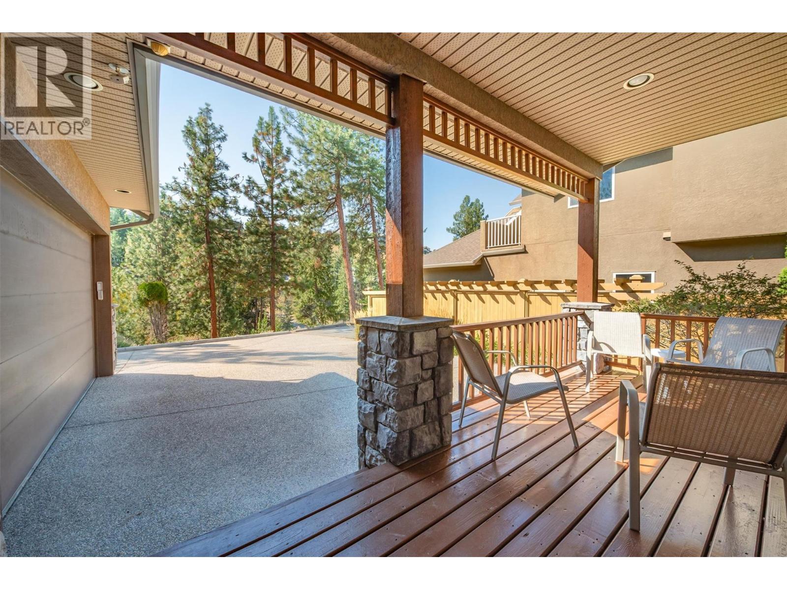 755 South Crest Drive Kelowna Photo 7