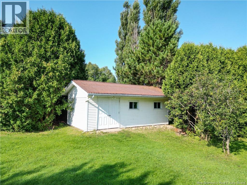 12 Colebrooke Road, Grand-Sault/grand Falls, New Brunswick  E3Z 1A8 - Photo 31 - NB111235