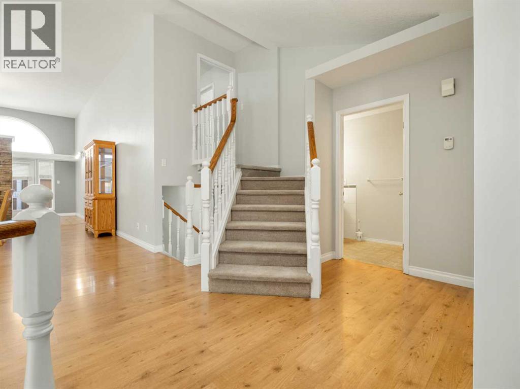 Property at 77 Columbia Boulevard W image 4