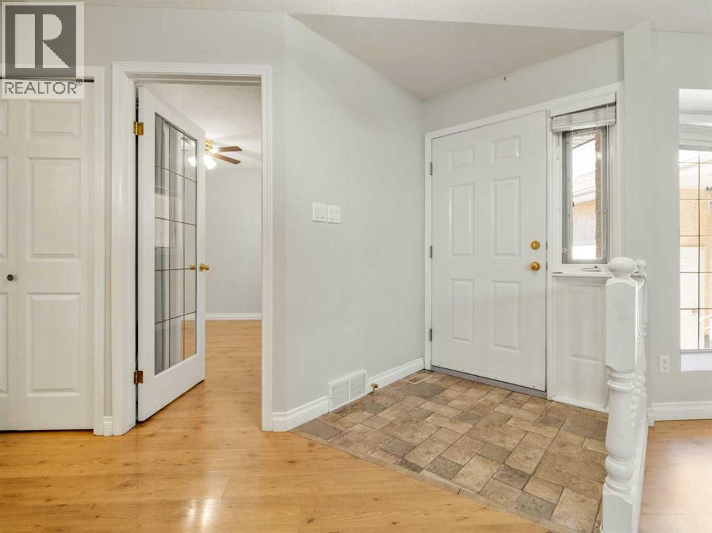 Property at 77 Columbia Boulevard W image 5