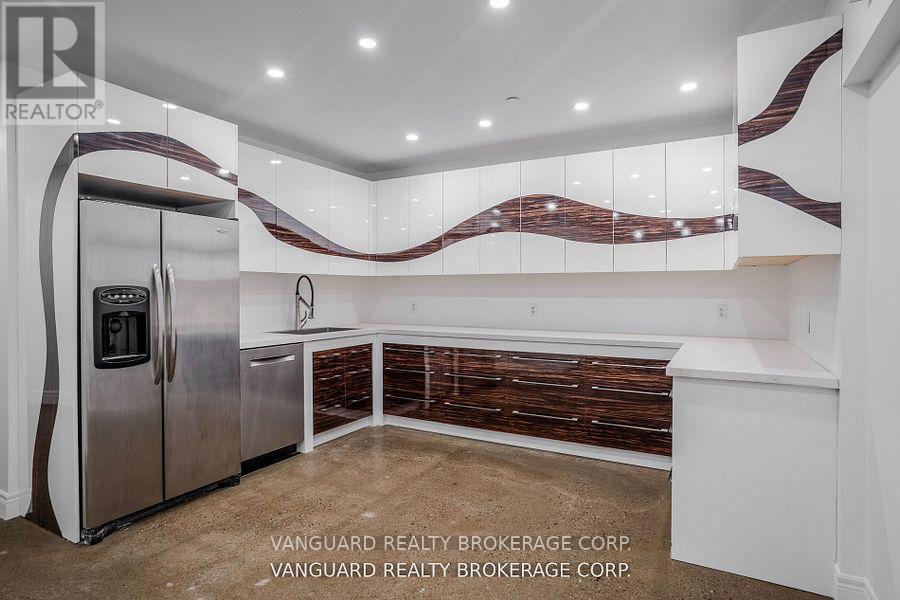 1-2 - 132 Jardin Drive, Vaughan, Ontario  L4K 1X9 - Photo 6 - N12397381