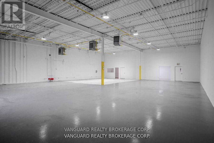 1-2 - 132 Jardin Drive, Vaughan, Ontario  L4K 1X9 - Photo 8 - N12397381