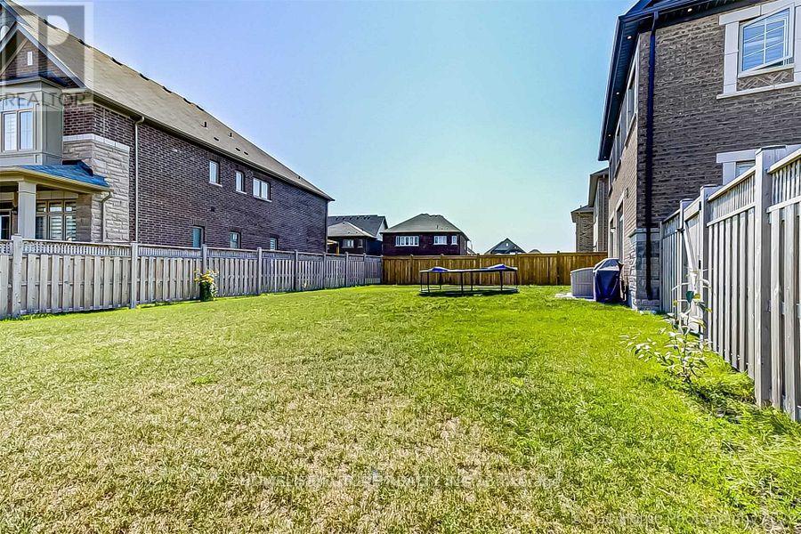 1589 Angus Street, Innisfil, Ontario  L9S 0J9 - Photo 3 - N12397396